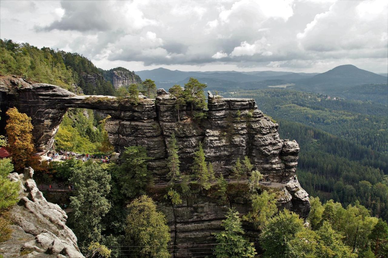 Penzion A Hostinec Kyjovska Terasa Krásná Lípa Exterior foto